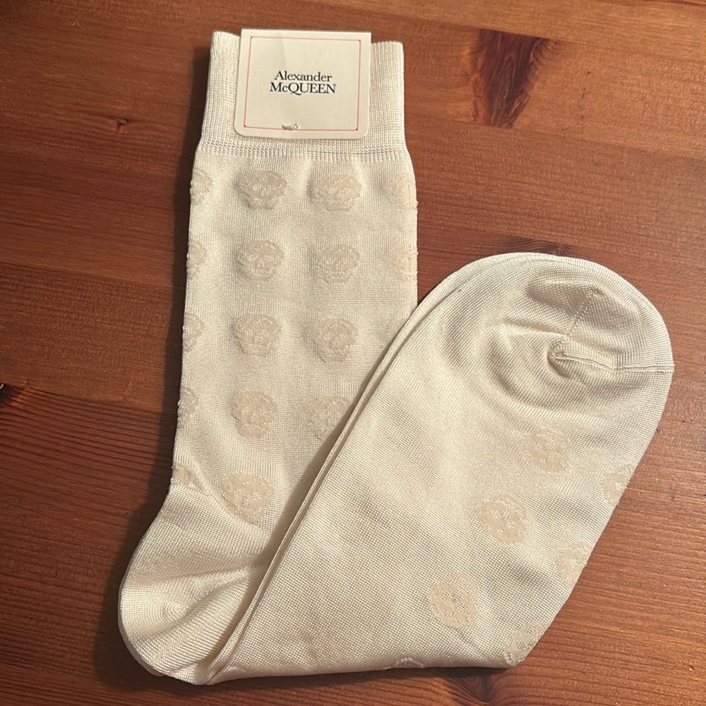 ALEXANDER MCQUEEN SILK BLEND IVORY SOCKS